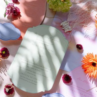 Pure élégance, version colorée ✨

Pour Anne-Lorie & Lucas, on a cassé les codes du classique avec une papeterie qui mixe lignes intemporelles et palette ultra vibrante.
Des formes vintage twistées par des couleurs pleines de pep’s, des jeux de transparence, des détails délicats… Un équilibre parfait entre chic et modernité.
Résultat : une papeterie qui attire le regard, donne le ton, et raconte déjà toute l’ambiance du jour J !
Parce que le beau peut être à la fois élégant… et audacieux.

Lieu: @chateaudefortis
Papeterie et organisatrice: @brunecreationdesign
Maquilleuse et organisatrice: @angelartesthetique
Photographe: @camillelopez_photographe
Créatrice de contenu: @getbusycontent 
Artiste florale et scénographie: @lameenfleurs
Art de la table : @rose_ebene.fr
Coiffure: @naturedetremarylise
Robe de mariée: @tada_thedressmaker
Costume: @esprit3pieces
Bijoux: @lywincreations 
Alliances: @celinni_lyon_annecy
Weeding cake: @cakeconamore
Bar à cocktail: @lemixologiste
Illustratrice: @atelier_figures
Couples modèle photo: @anneloriebaert
Modèles témoins : 
@laurineduchaud 
@aureliesrgt